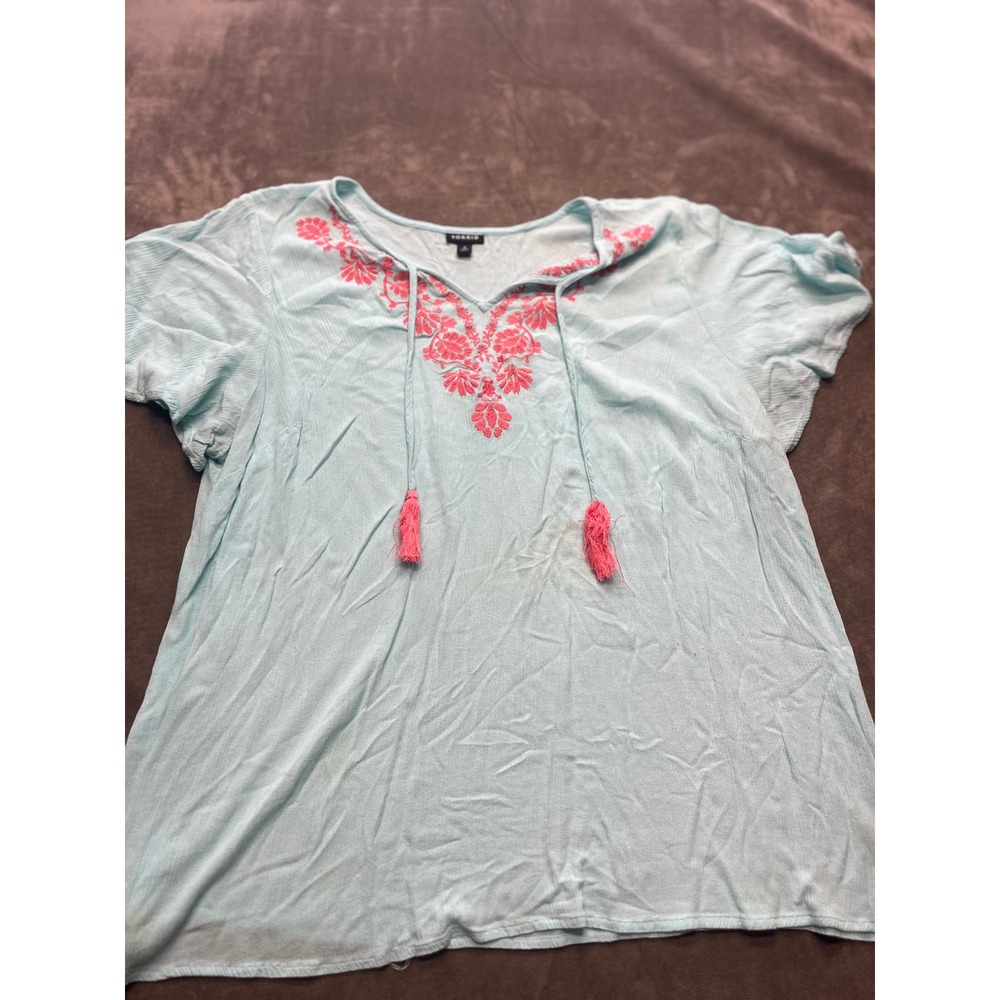 Torrid Women's Plus Size 2 Light Blue Embroidered Tassel Tie Short Sleeve Top
